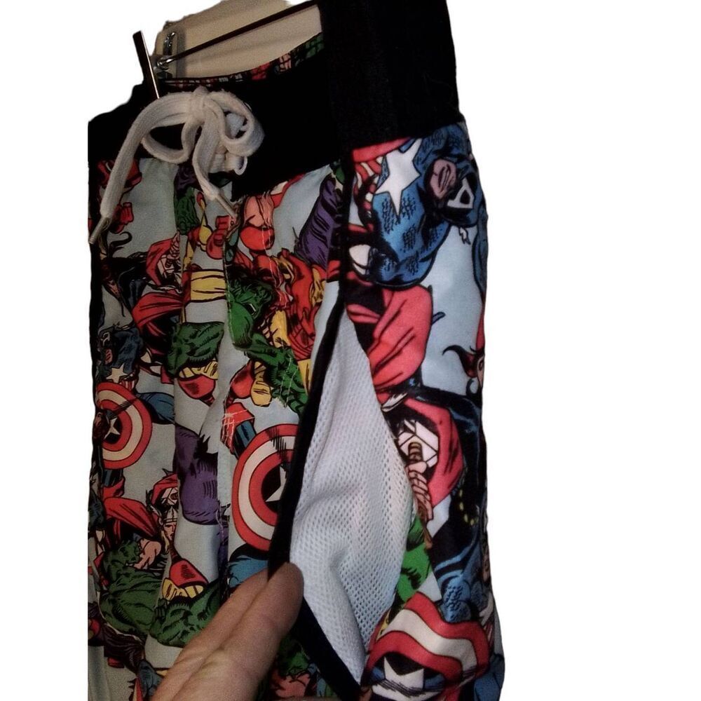 Marvel Swim Trunks Size M - Picture 3 of 4